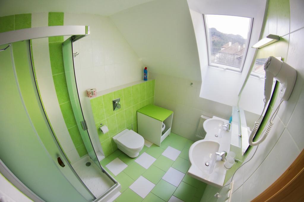 Guest House Privat Pod Lesom Pavčina Lehota Dış mekan fotoğraf