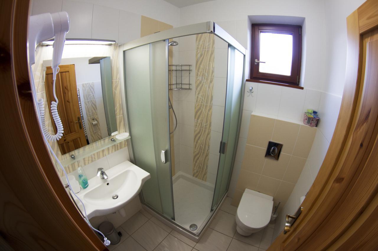 Guest House Privat Pod Lesom Pavčina Lehota Dış mekan fotoğraf